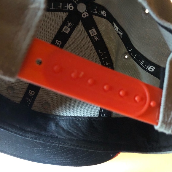 New Era 9Fifty Oakley Snap Back Hat - Picture 8 of 14